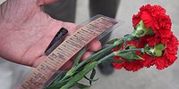 На безымянных высотах павших слышны голоса
