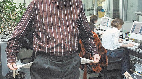 Зарплату отложили в долгий ящик