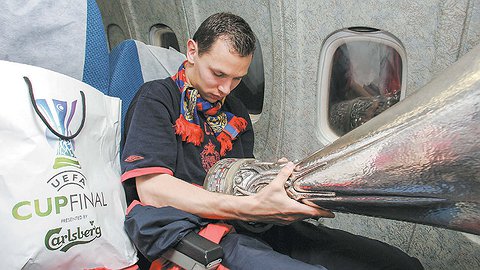 Сергей Игнашевич: «После победы в Кубке УЕФА фанаты «Спартака» встретили баннером: «Что за горшок вы привезли?»